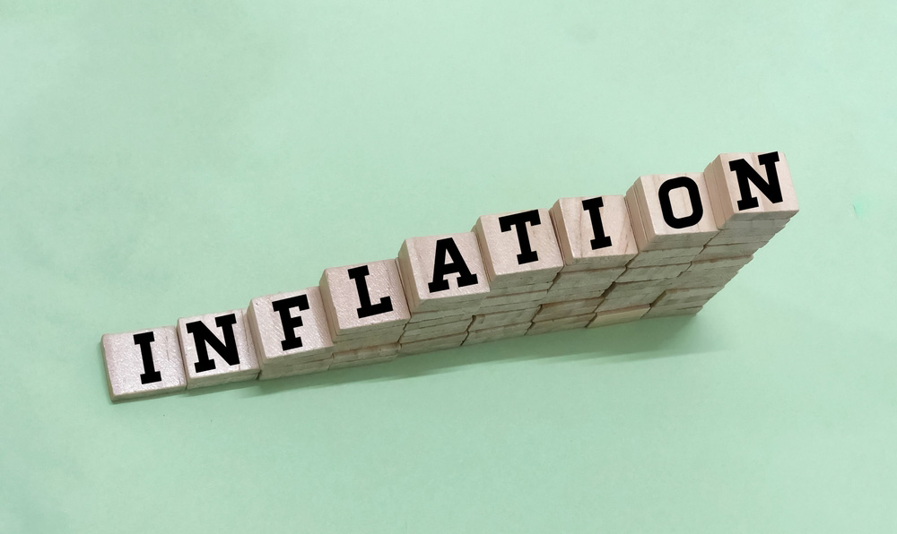 Currency markets driven by data and tensions